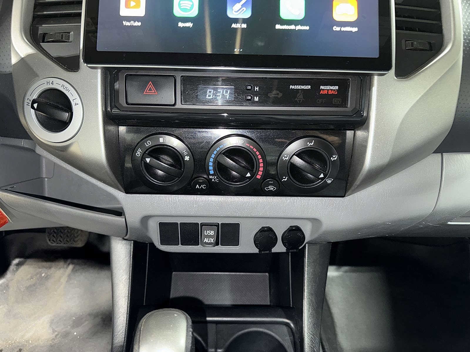 Thumbnail: 2012 Toyota Tacoma - 21