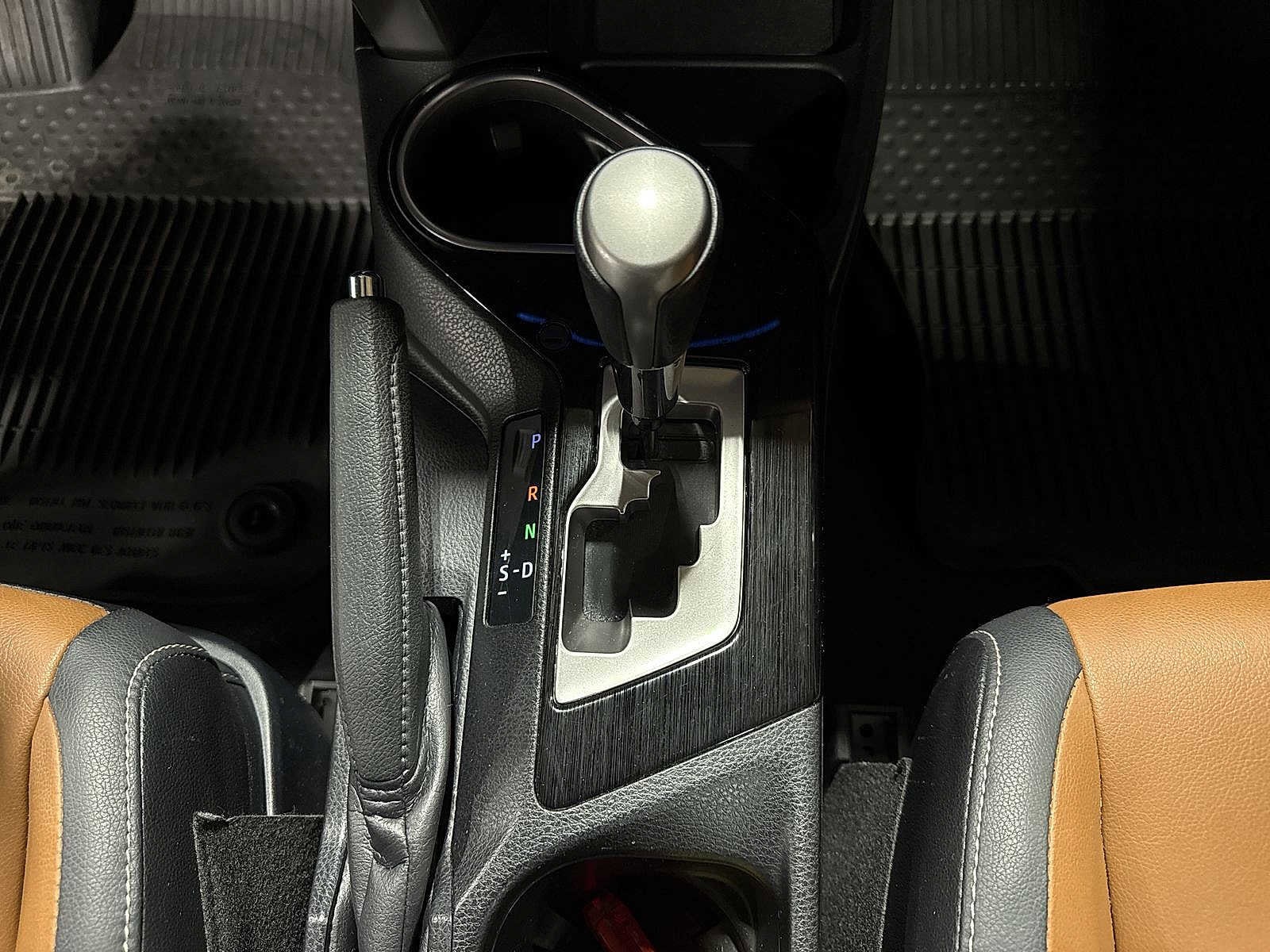 Thumbnail: 2017 Toyota RAV4 - 34