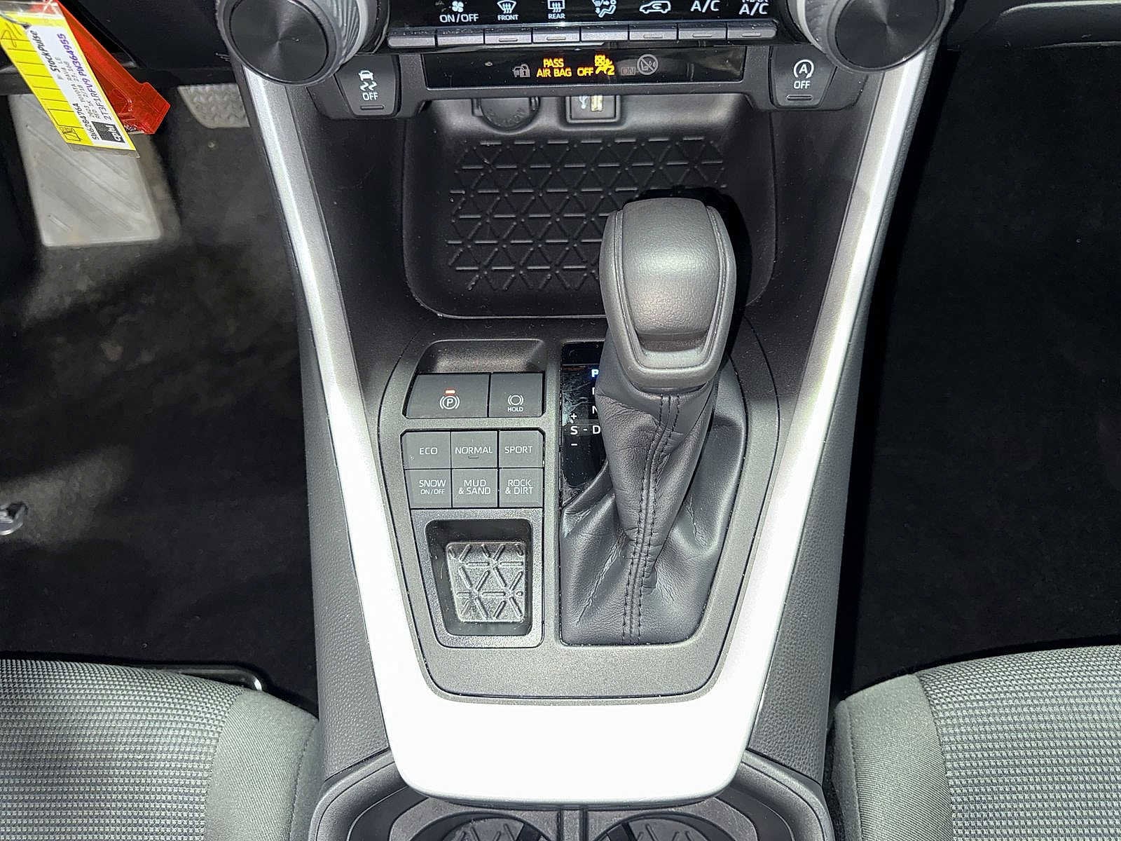 Thumbnail: 2023 Toyota RAV4 - 29