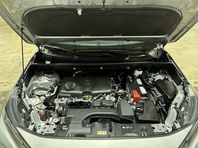 Thumbnail: 2022 Toyota RAV4 - 12