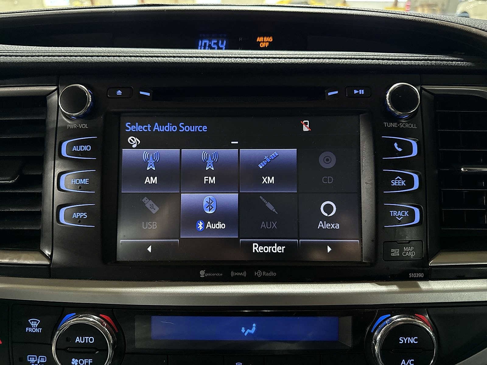 Thumbnail: 2019 Toyota Highlander - 22