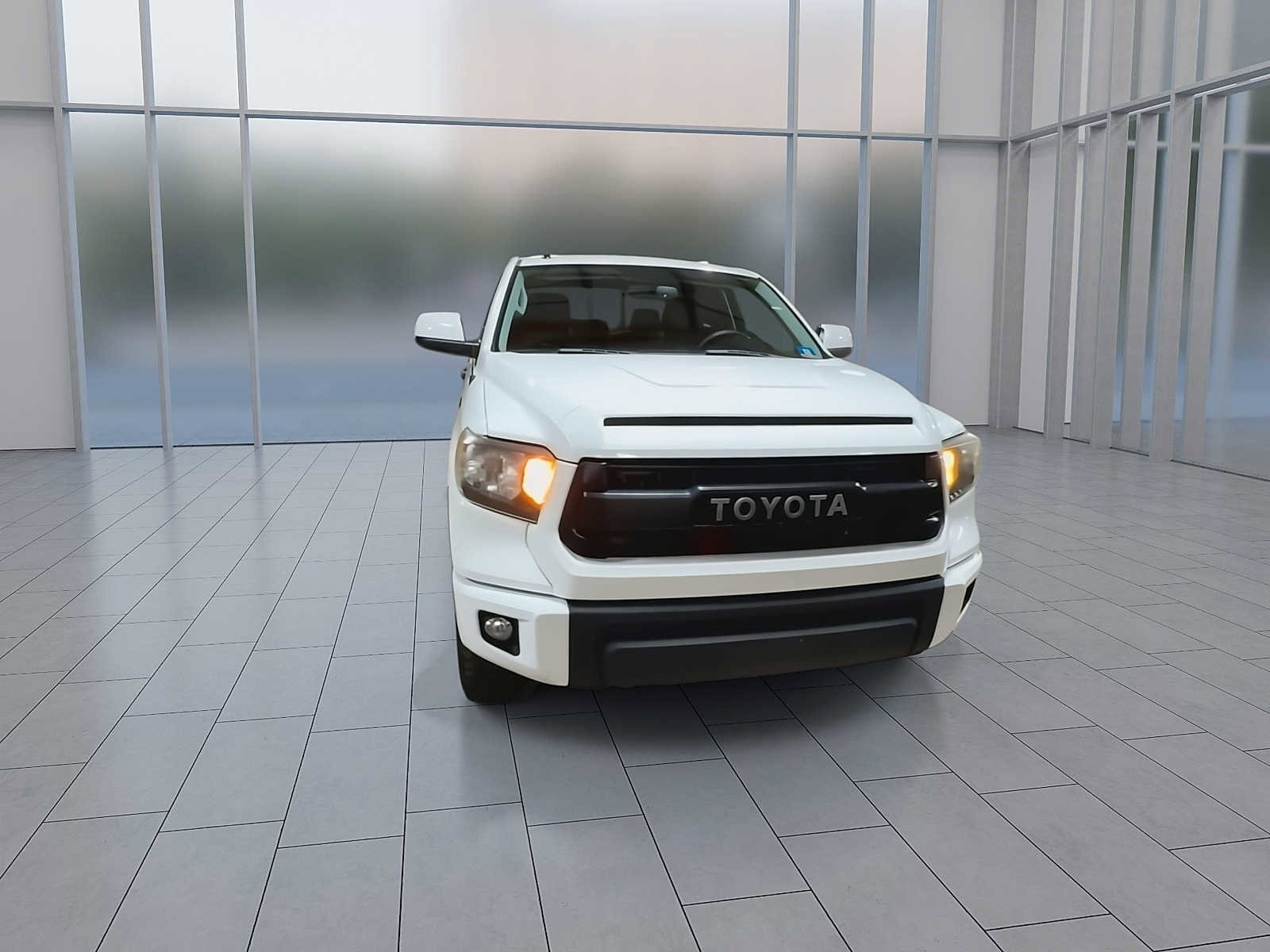 Thumbnail: 2016 Toyota Tundra - 3