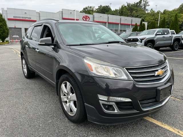 Thumbnail: 2017 Chevrolet Traverse - 3