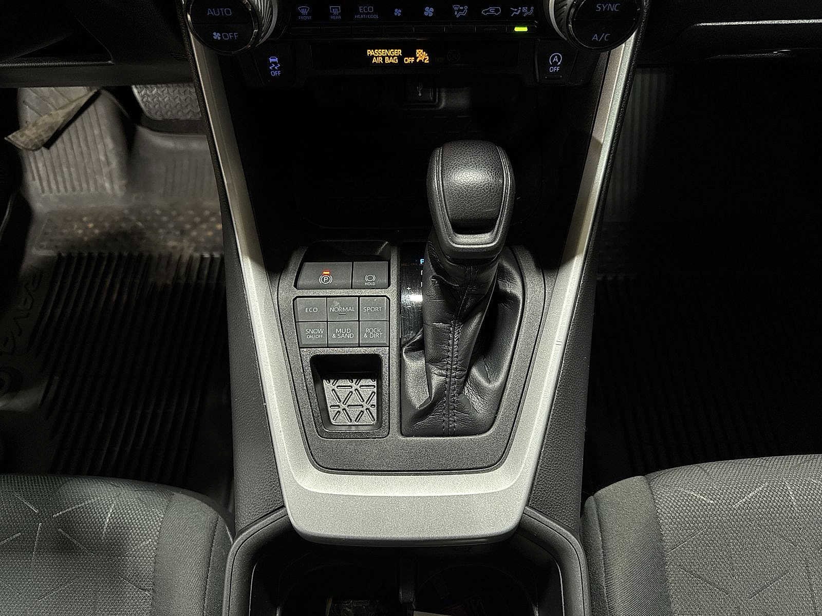 Thumbnail: 2022 Toyota RAV4 - 30