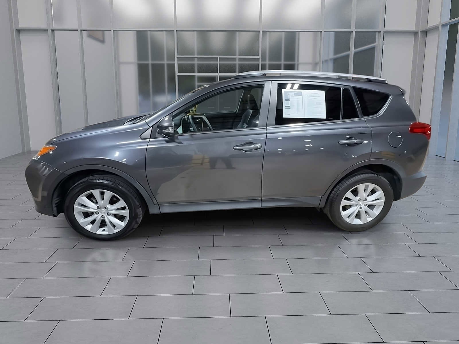 Thumbnail: 2015 Toyota RAV4 - 5