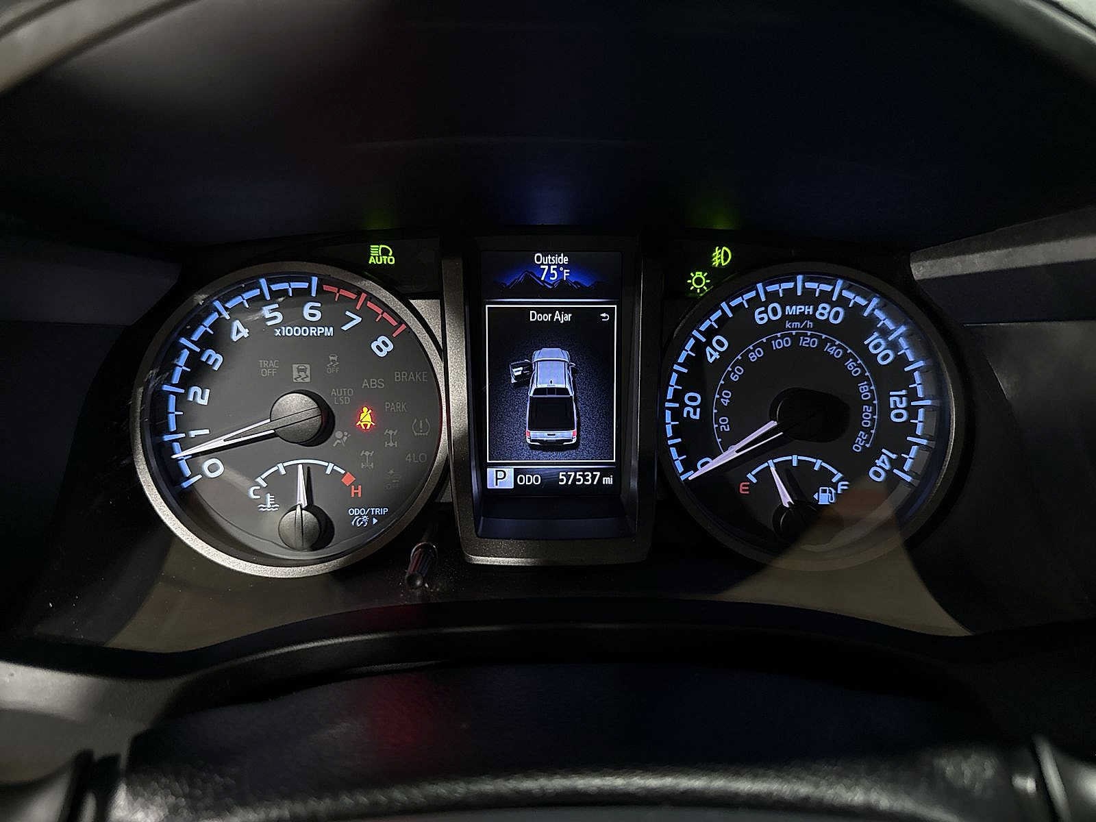 Thumbnail: 2021 Toyota Tacoma - 33