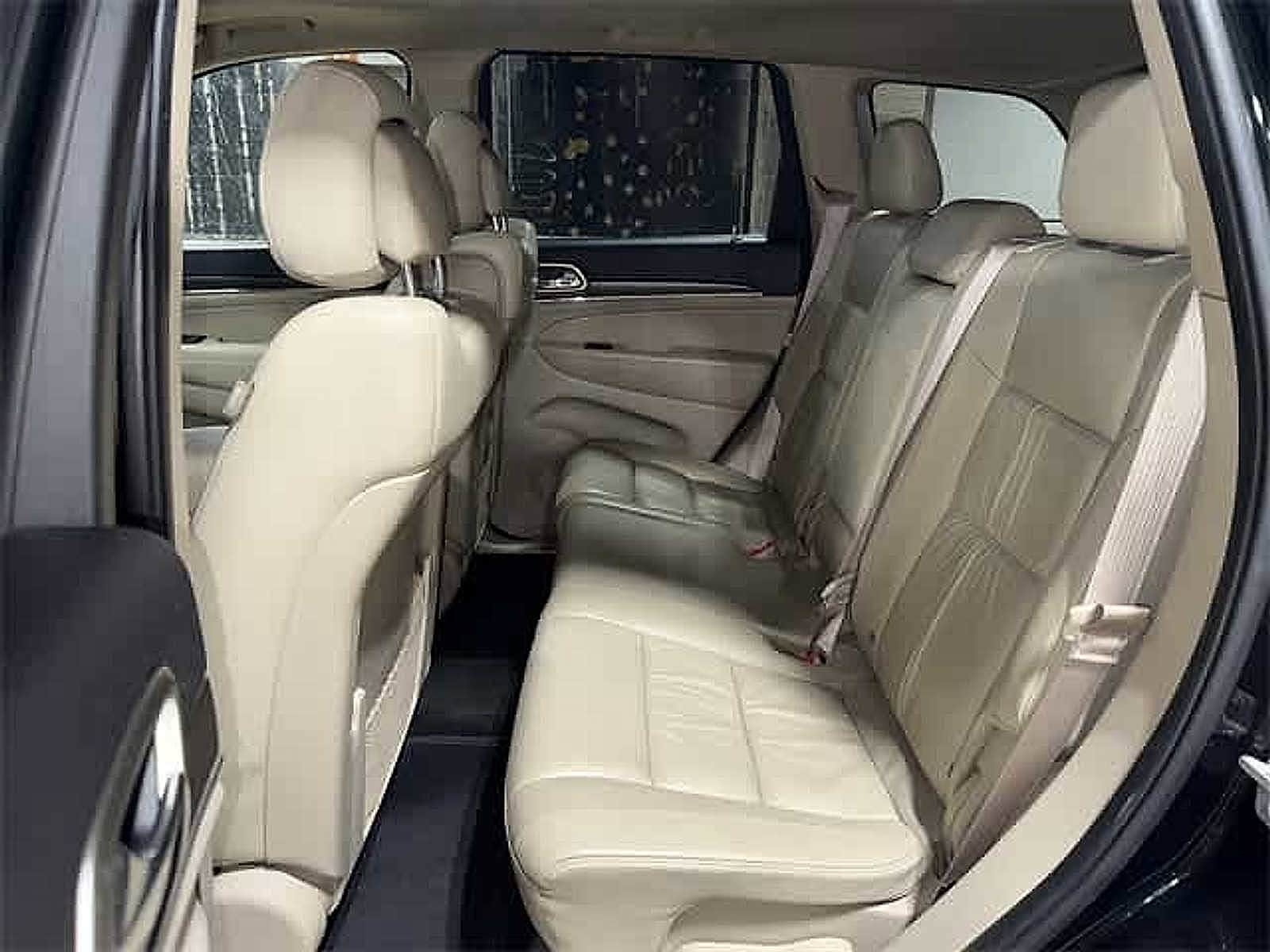 Thumbnail: 2015 Jeep Grand Cherokee - 27