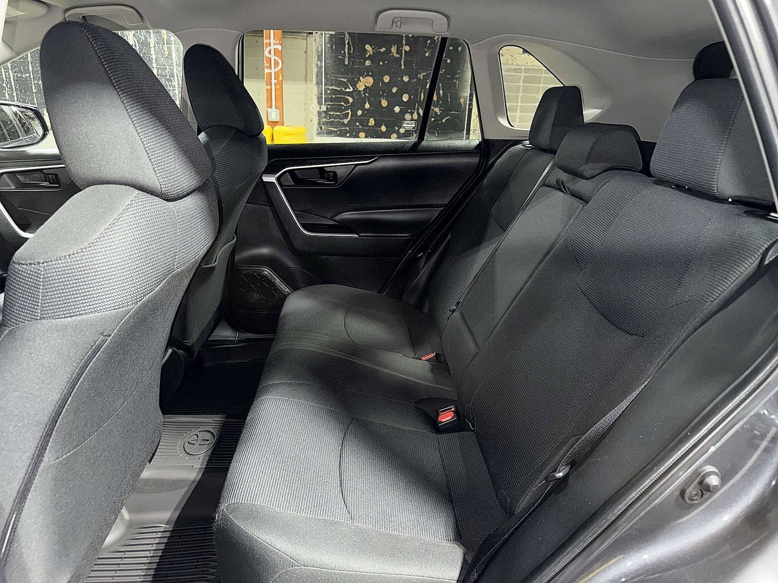 Thumbnail: 2024 Toyota RAV4 - 17