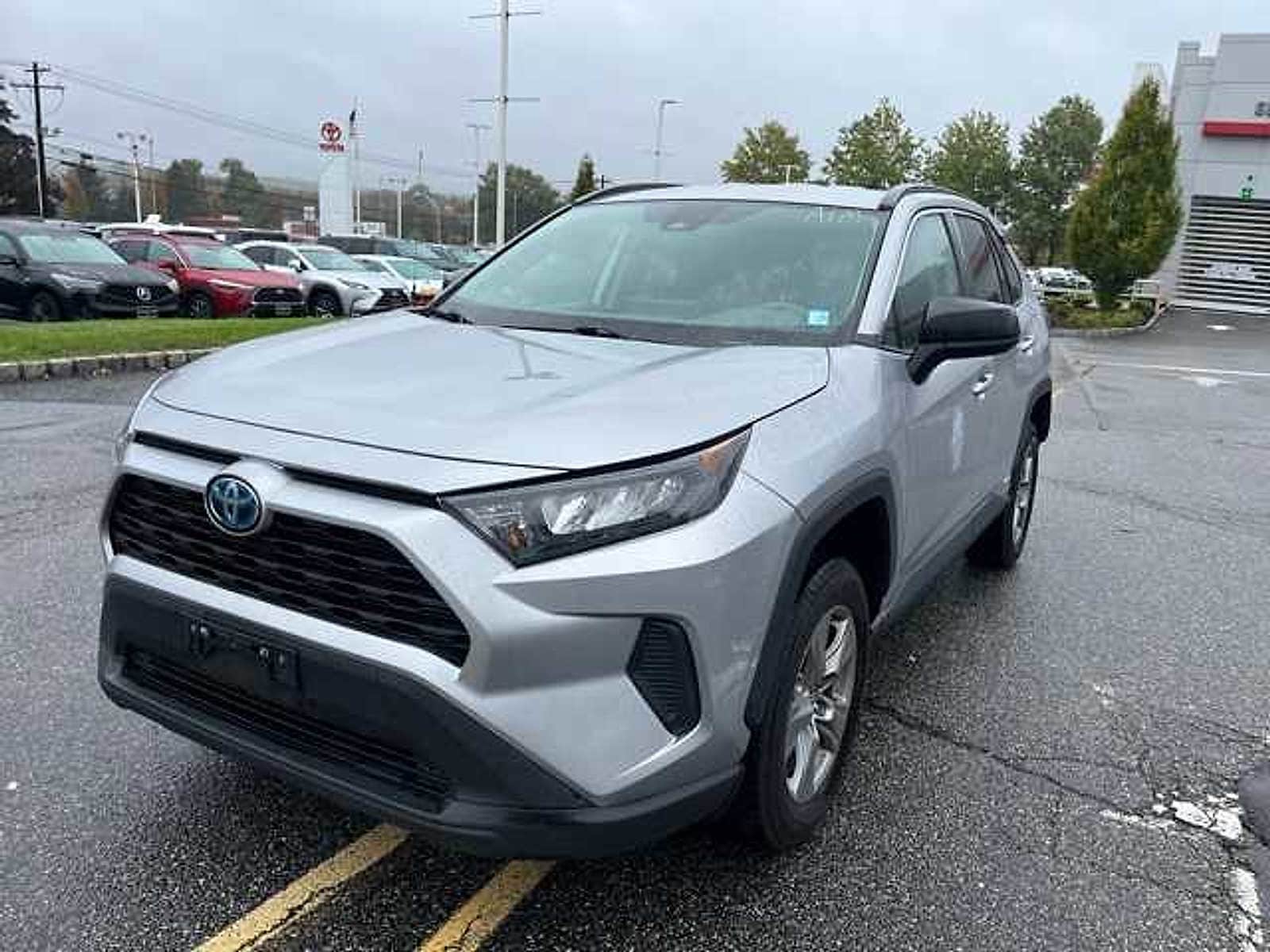 Thumbnail: 2022 Toyota RAV4 - 1