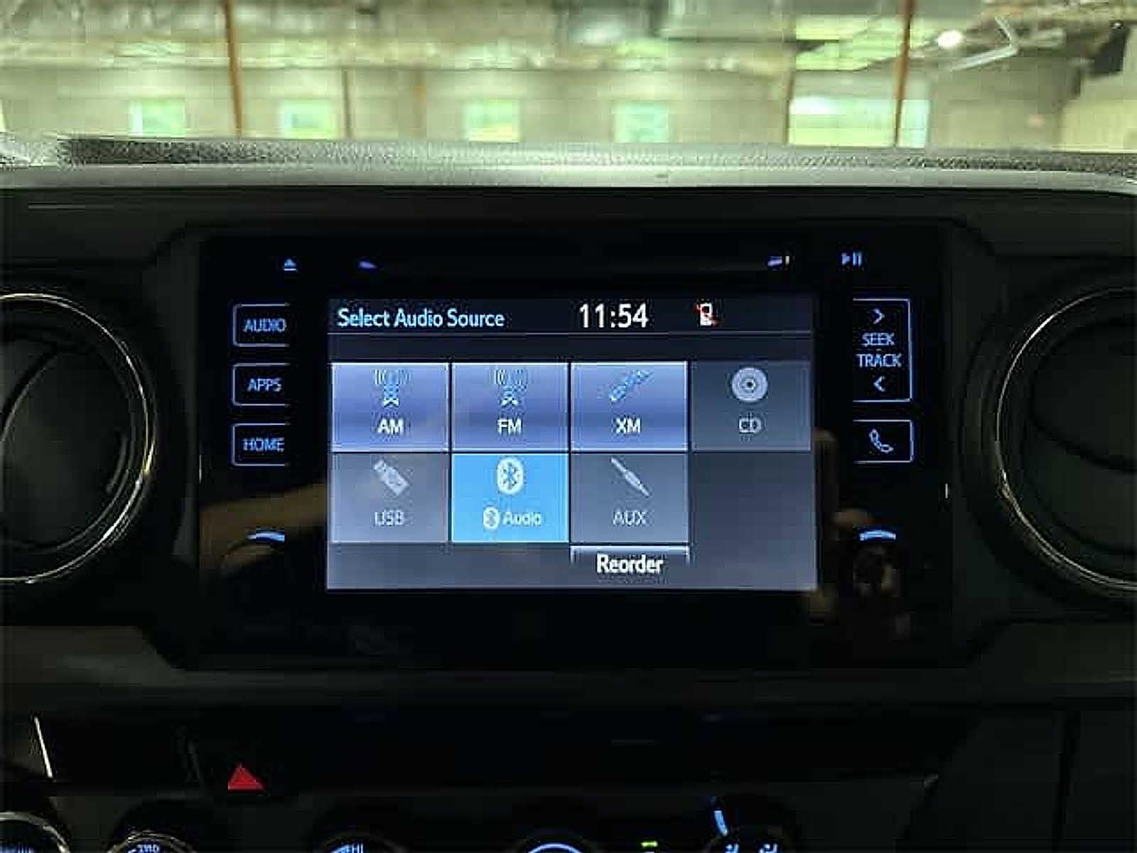 Thumbnail: 2018 Toyota Tacoma - 33