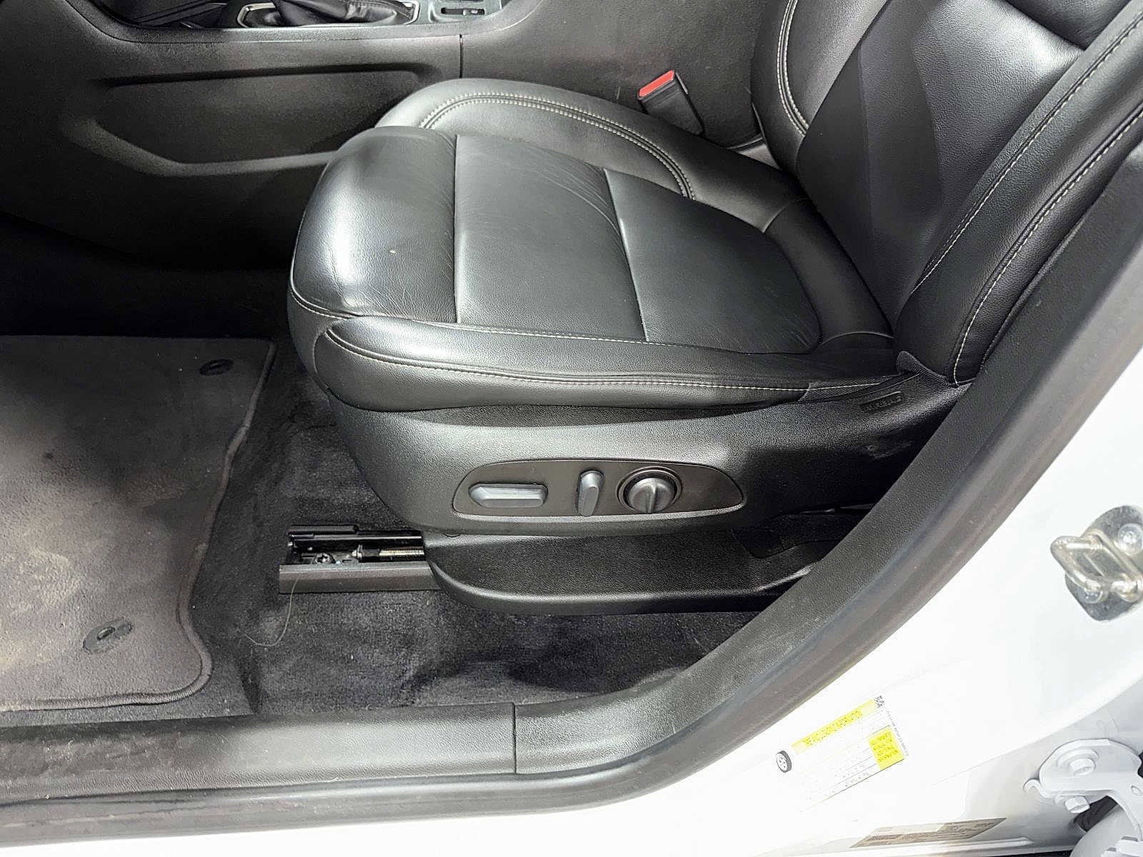 Thumbnail: 2023 Chevrolet Traverse - 24