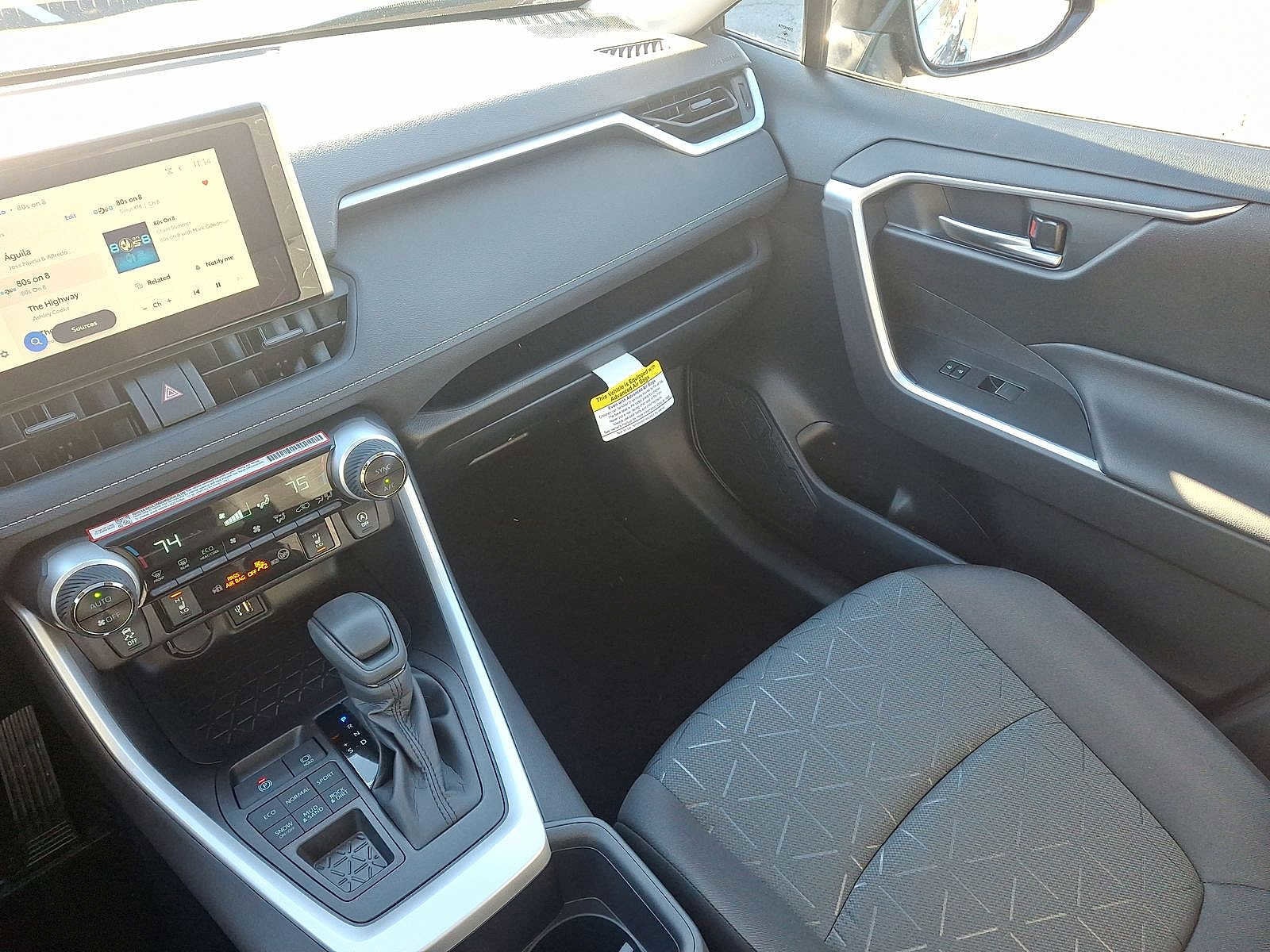 Thumbnail: 2025 Toyota RAV4 - 11