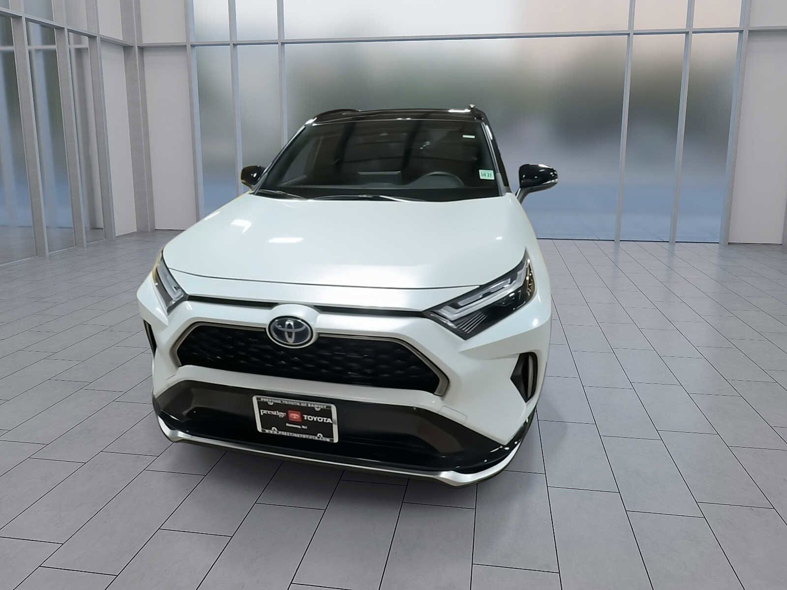 2022 Toyota RAV4 Prime XSE photo 3