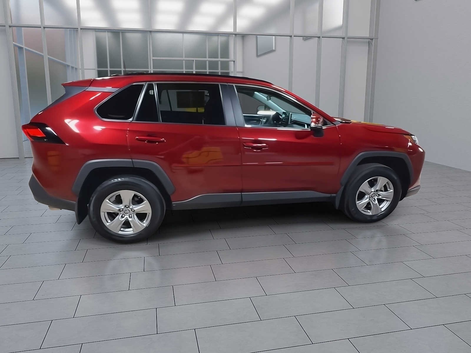 Thumbnail: 2023 Toyota RAV4 - 9