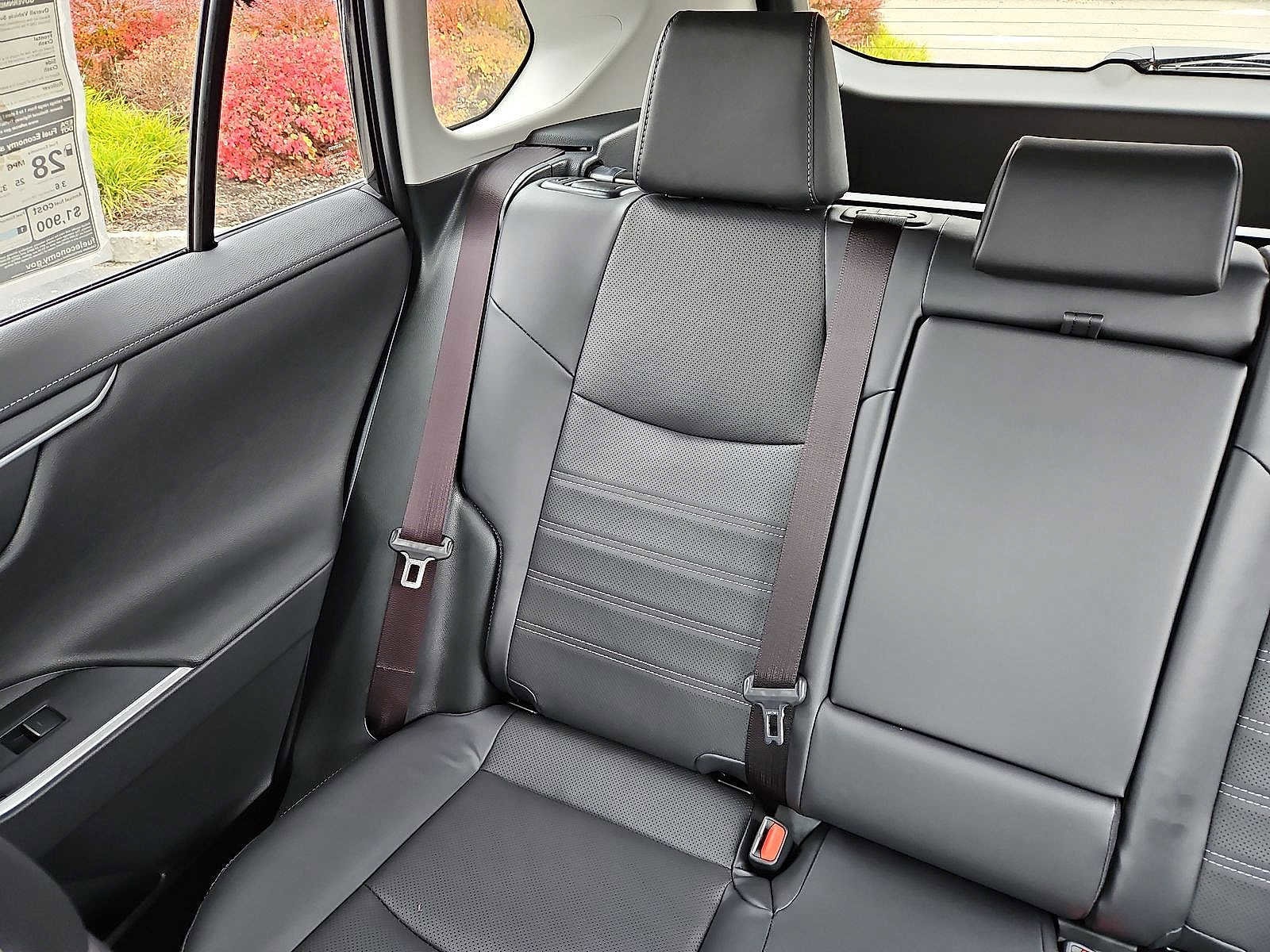 Thumbnail: 2025 Toyota RAV4 - 12