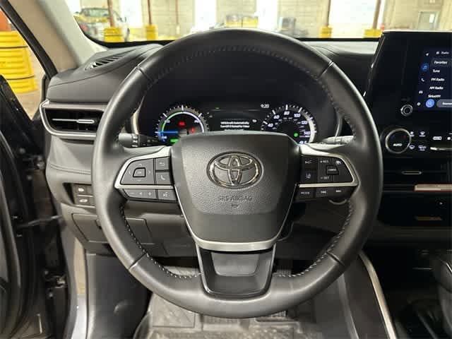 Thumbnail: 2024 Toyota Highlander - 19