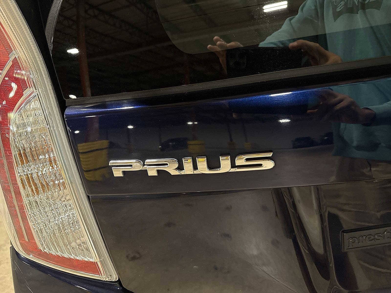 Thumbnail: 2015 Toyota Prius - 24