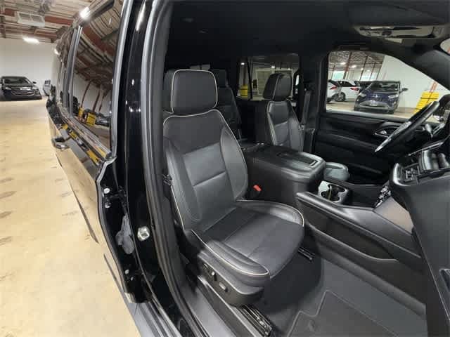 Thumbnail: 2023 GMC Yukon - 16