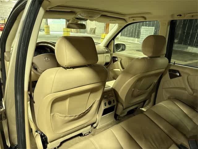 Thumbnail: 2002 Mercedes-Benz M-Class - 25