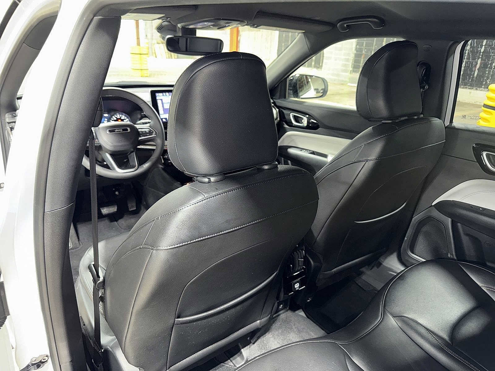 Thumbnail: 2023 Jeep Compass - 28