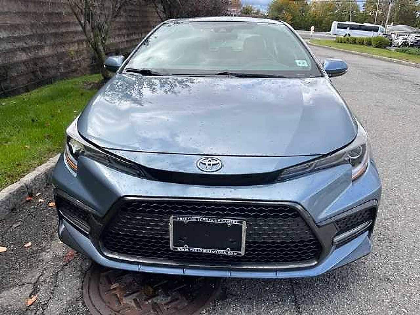 Thumbnail: 2022 Toyota Corolla - 2