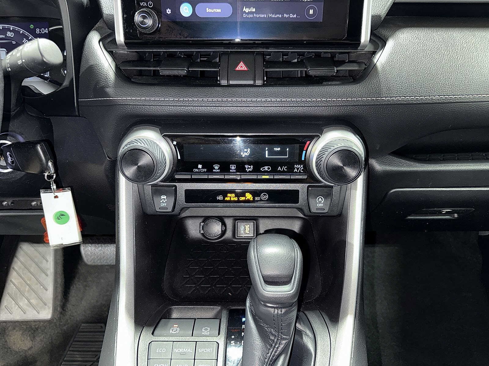 2023 Toyota RAV4 LE - Photo 21