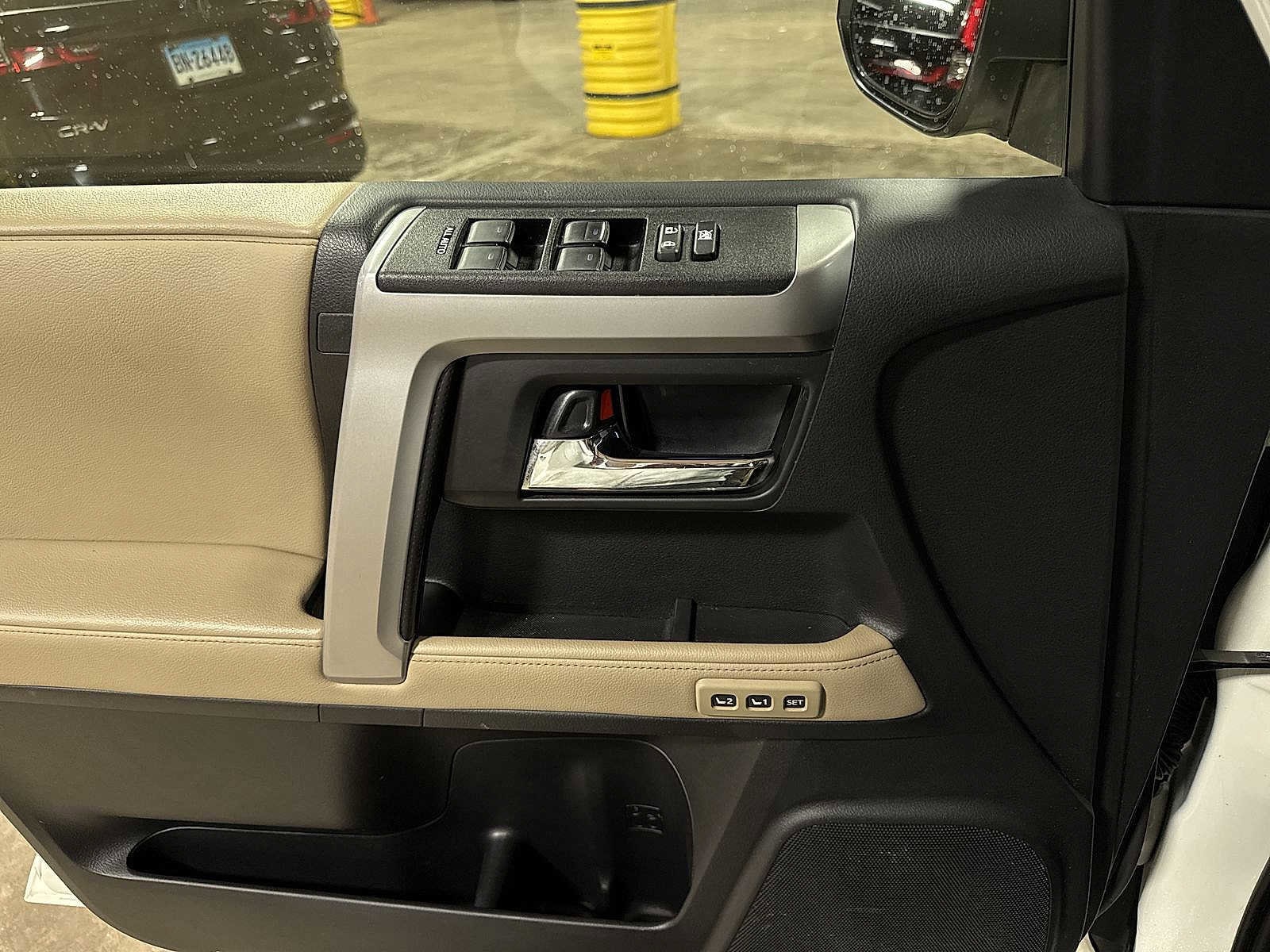 Thumbnail: 2023 Toyota 4Runner - 24