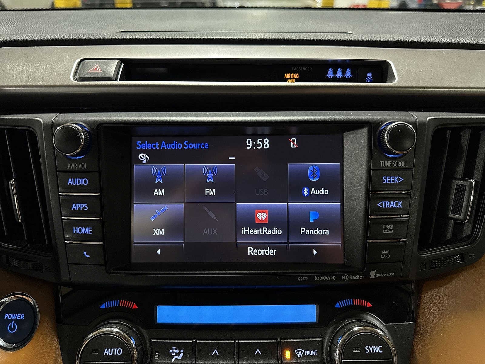 Thumbnail: 2017 Toyota RAV4 - 21