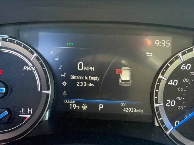 Thumbnail: 2022 Toyota Highlander - 7