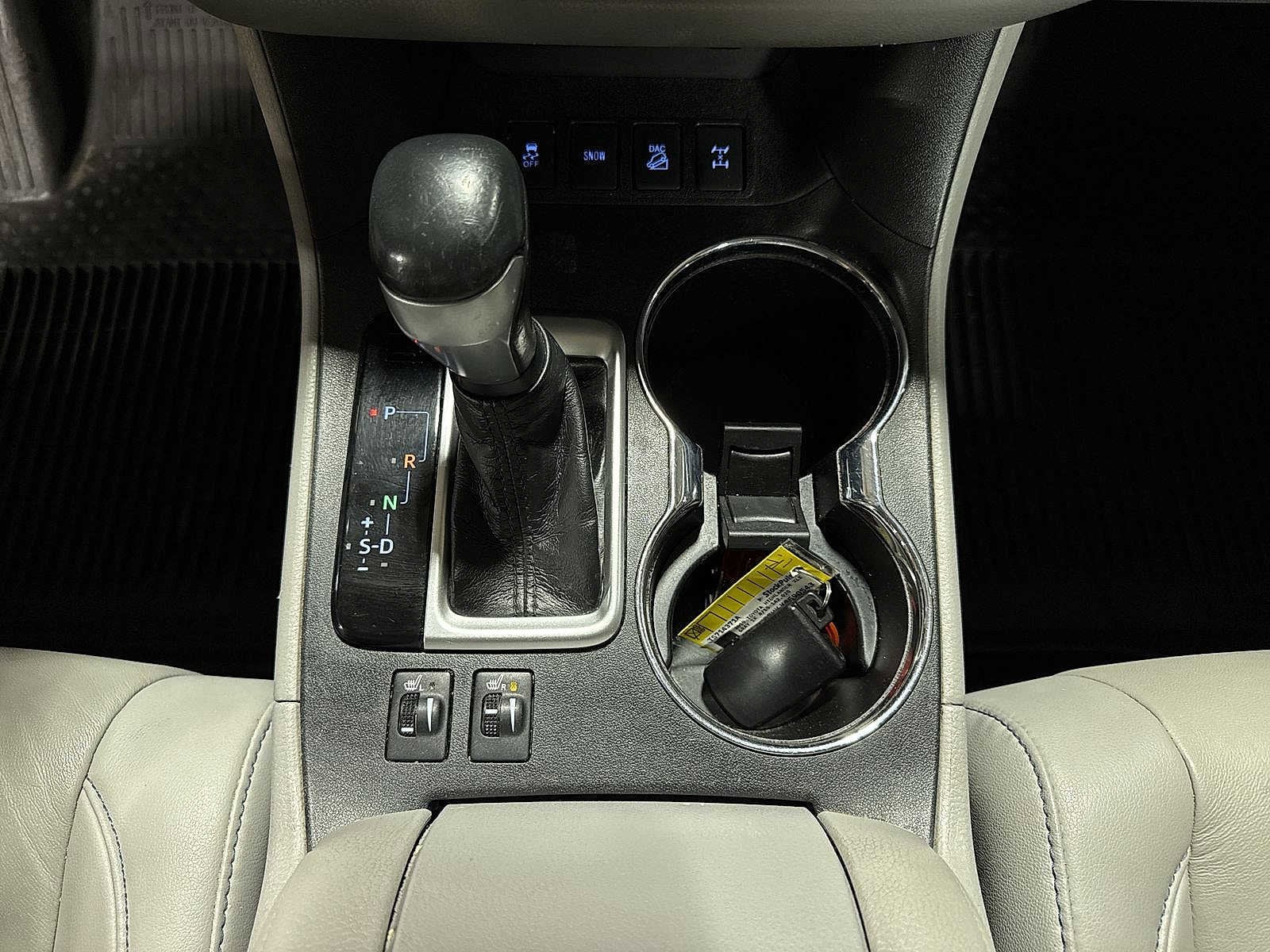 Thumbnail: 2019 Toyota Highlander - 32