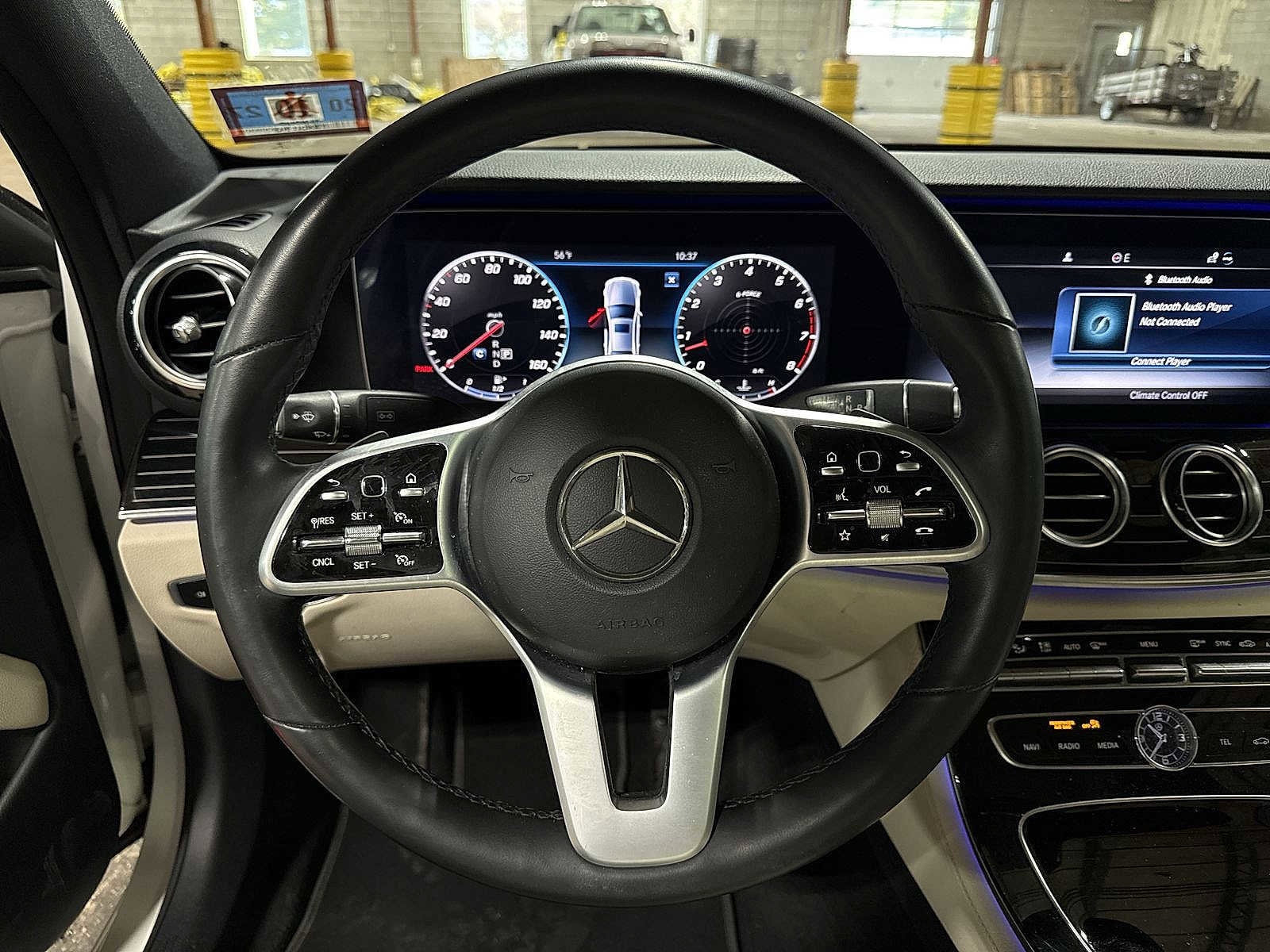 Thumbnail: 2019 Mercedes-Benz E-Class - 17