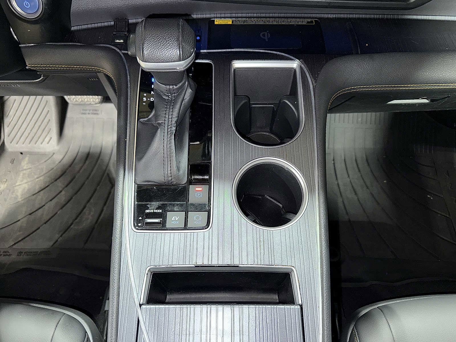 Thumbnail: 2022 Toyota Sienna - 32