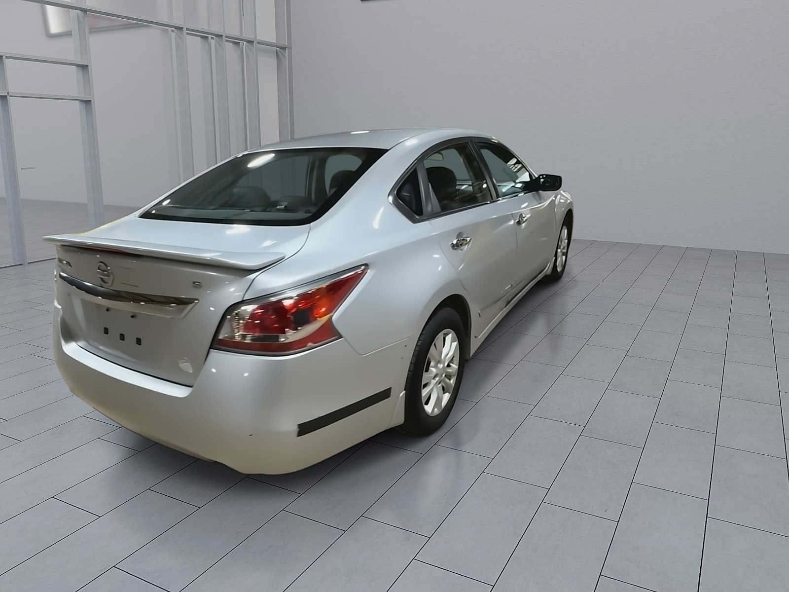 Thumbnail: 2015 Nissan Altima - 8