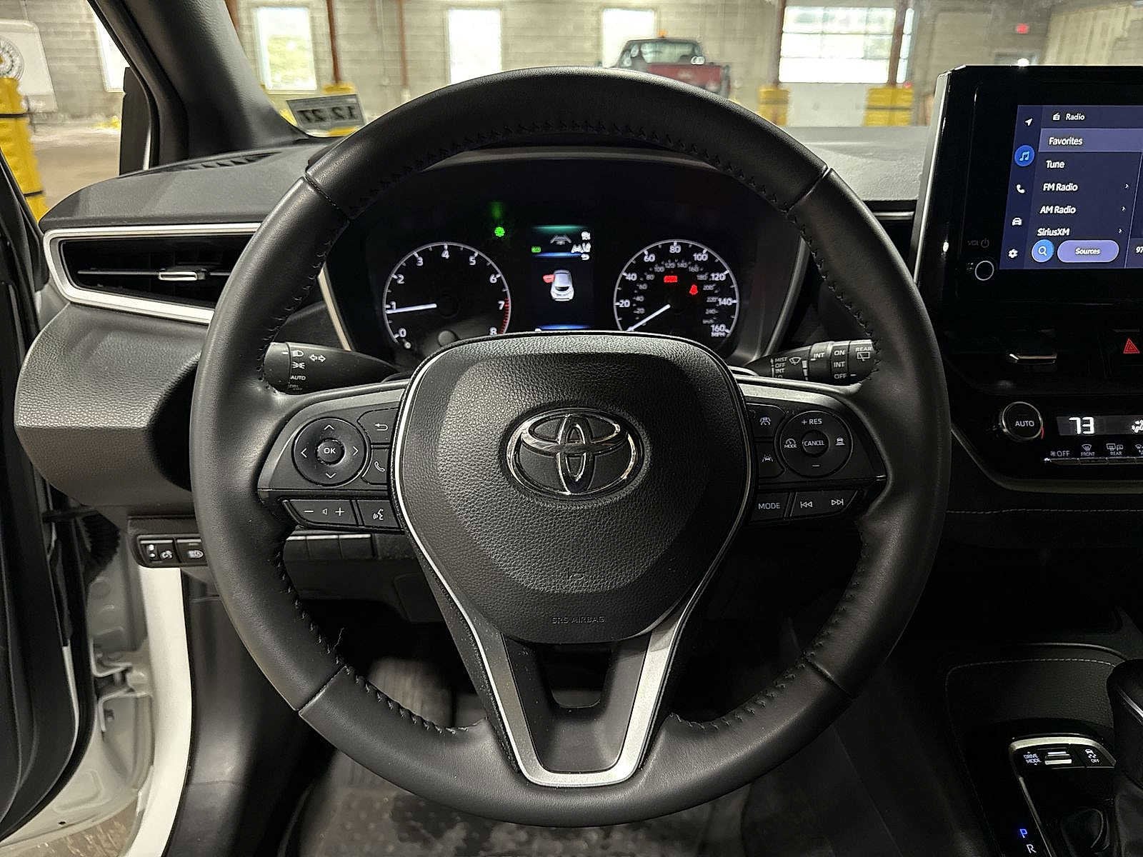 Thumbnail: 2023 Toyota Corolla - 18