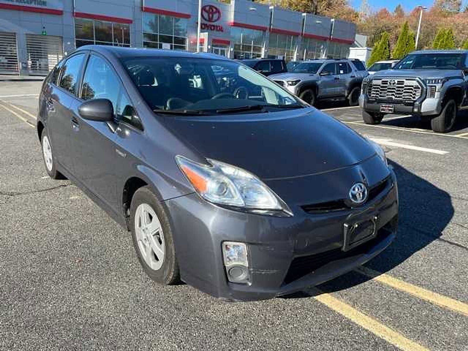 2011 Toyota Prius Two photo 3
