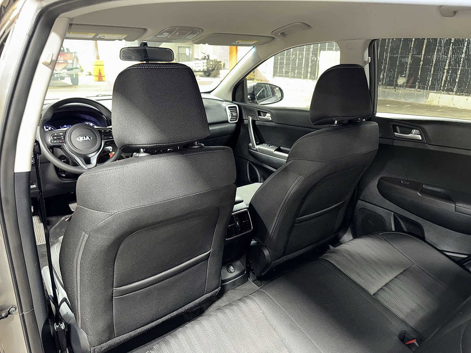 Thumbnail: 2017 Kia Sportage - 26