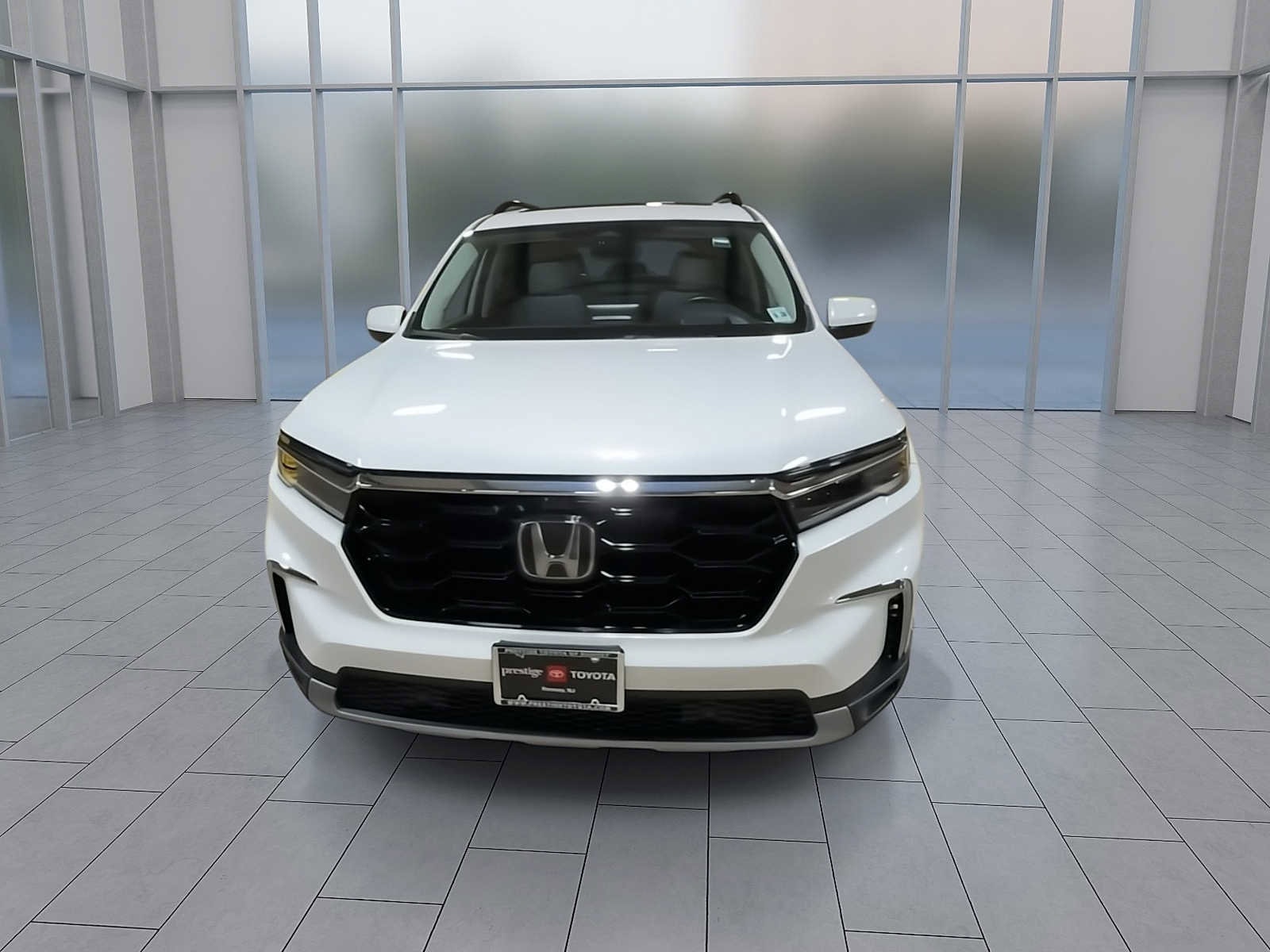 Thumbnail: 2023 Honda Pilot - 3