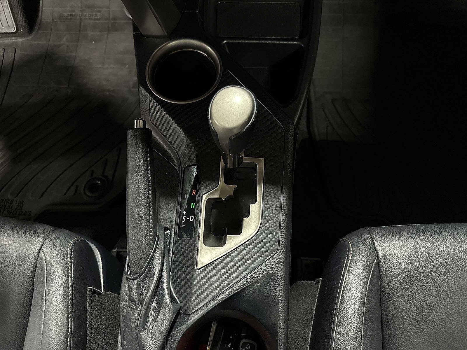 Thumbnail: 2015 Toyota RAV4 - 33