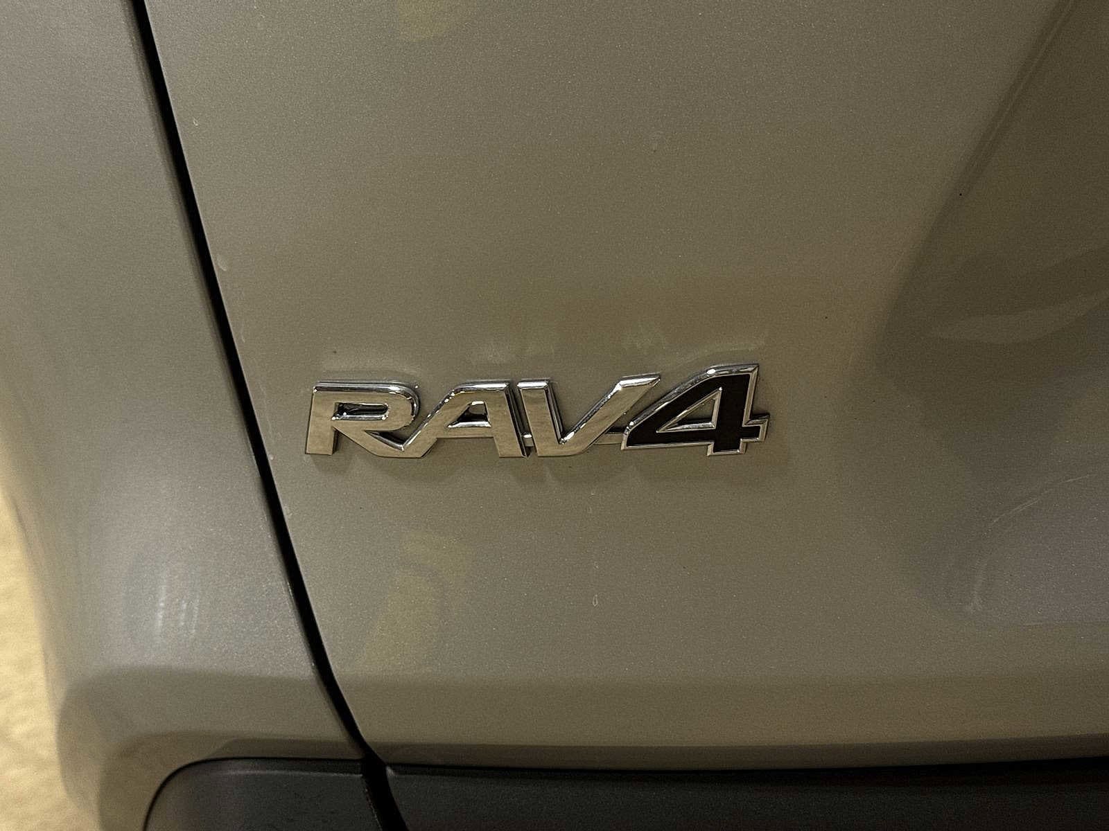 Thumbnail: 2024 Toyota RAV4 - 25