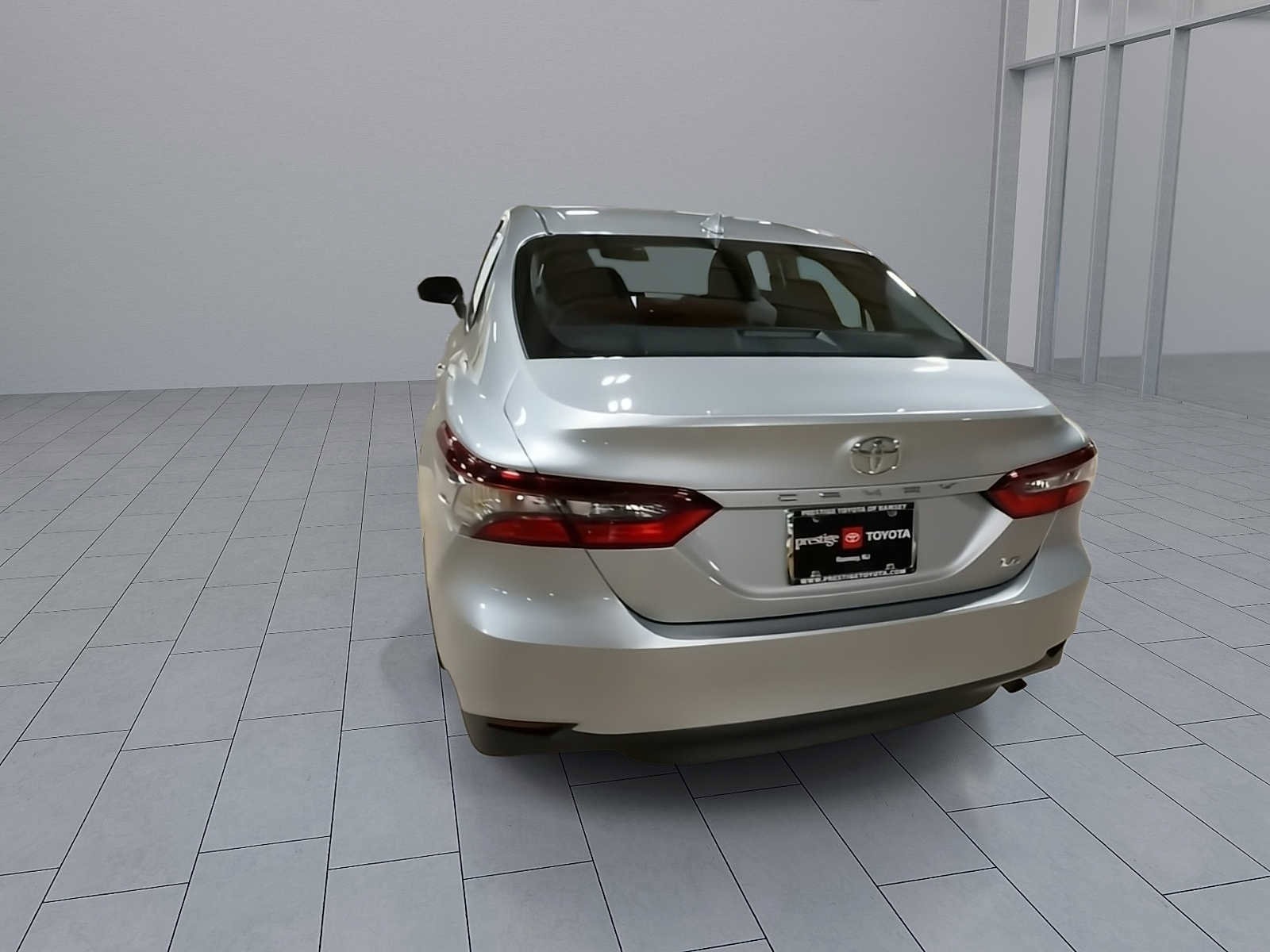 Thumbnail: 2021 Toyota Camry - 7