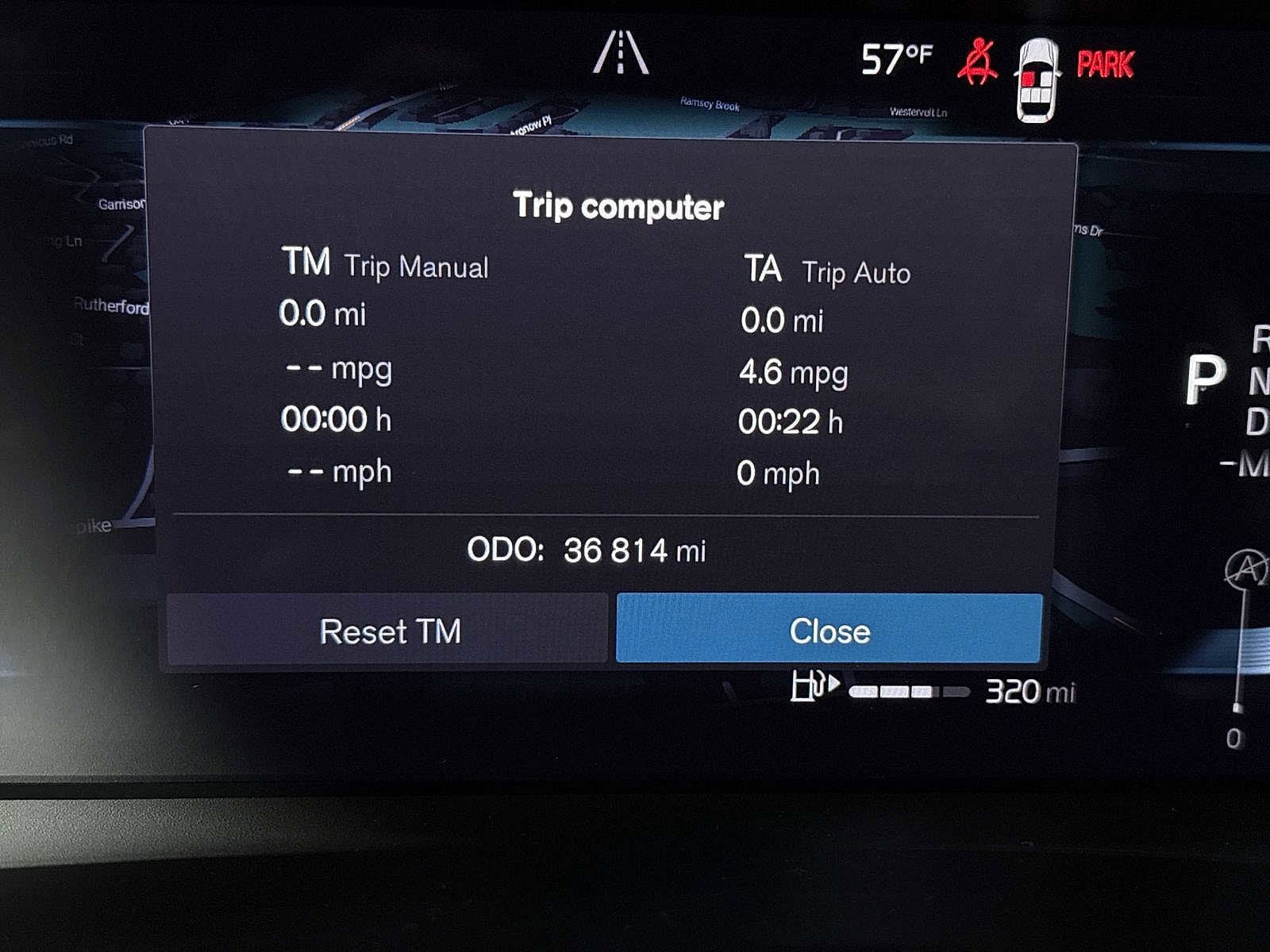 Thumbnail: 2023 Volvo XC40 - 19