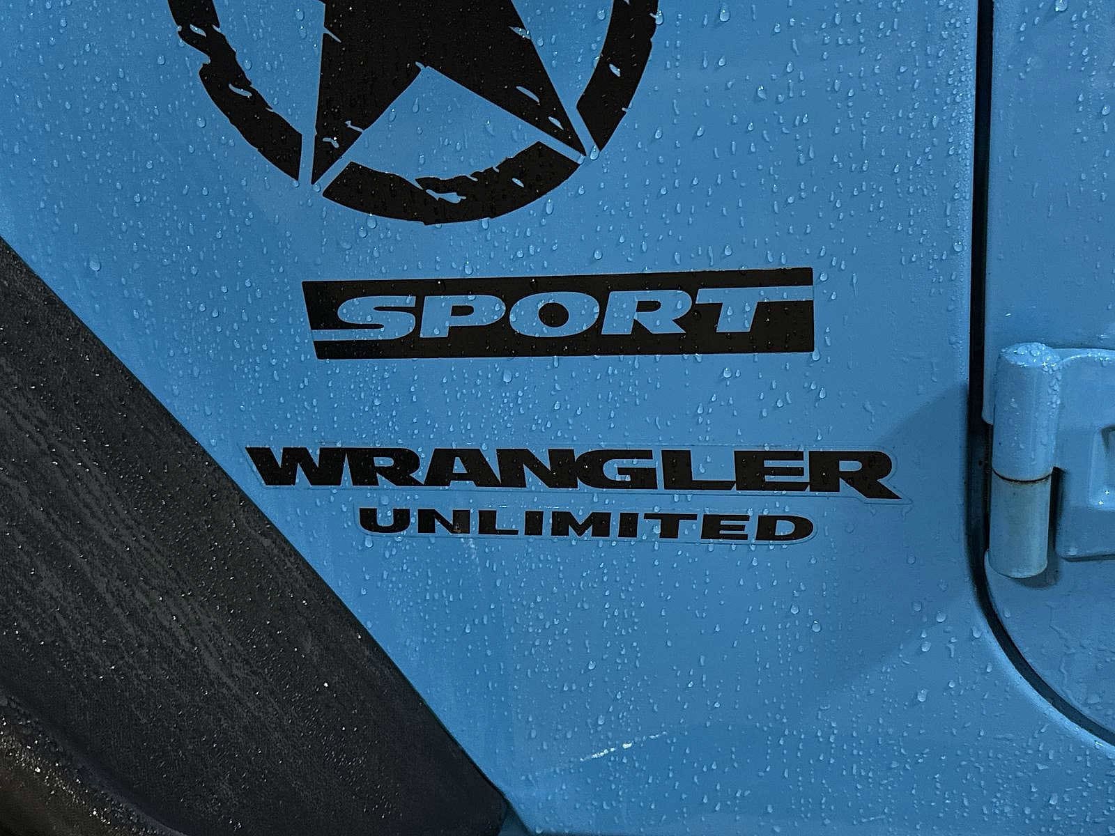 Thumbnail: 2017 Jeep Wrangler - 22