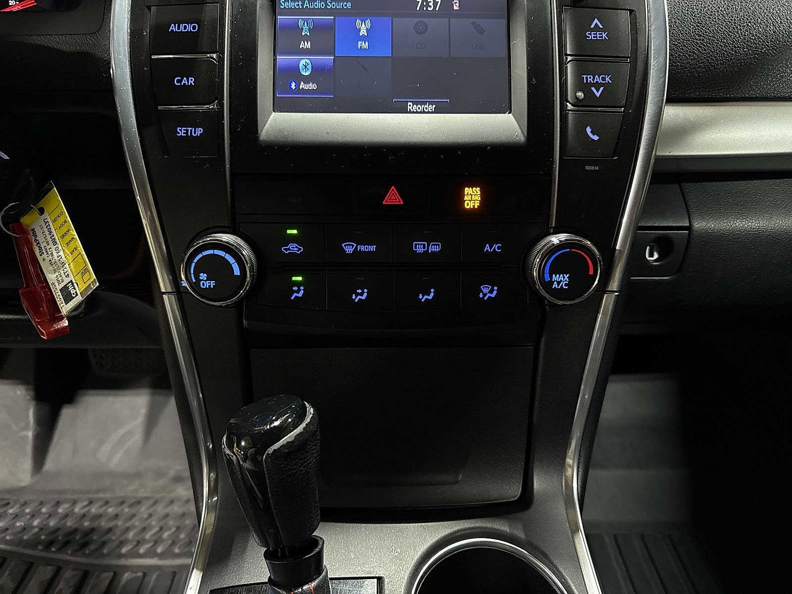 Thumbnail: 2016 Toyota Camry - 20