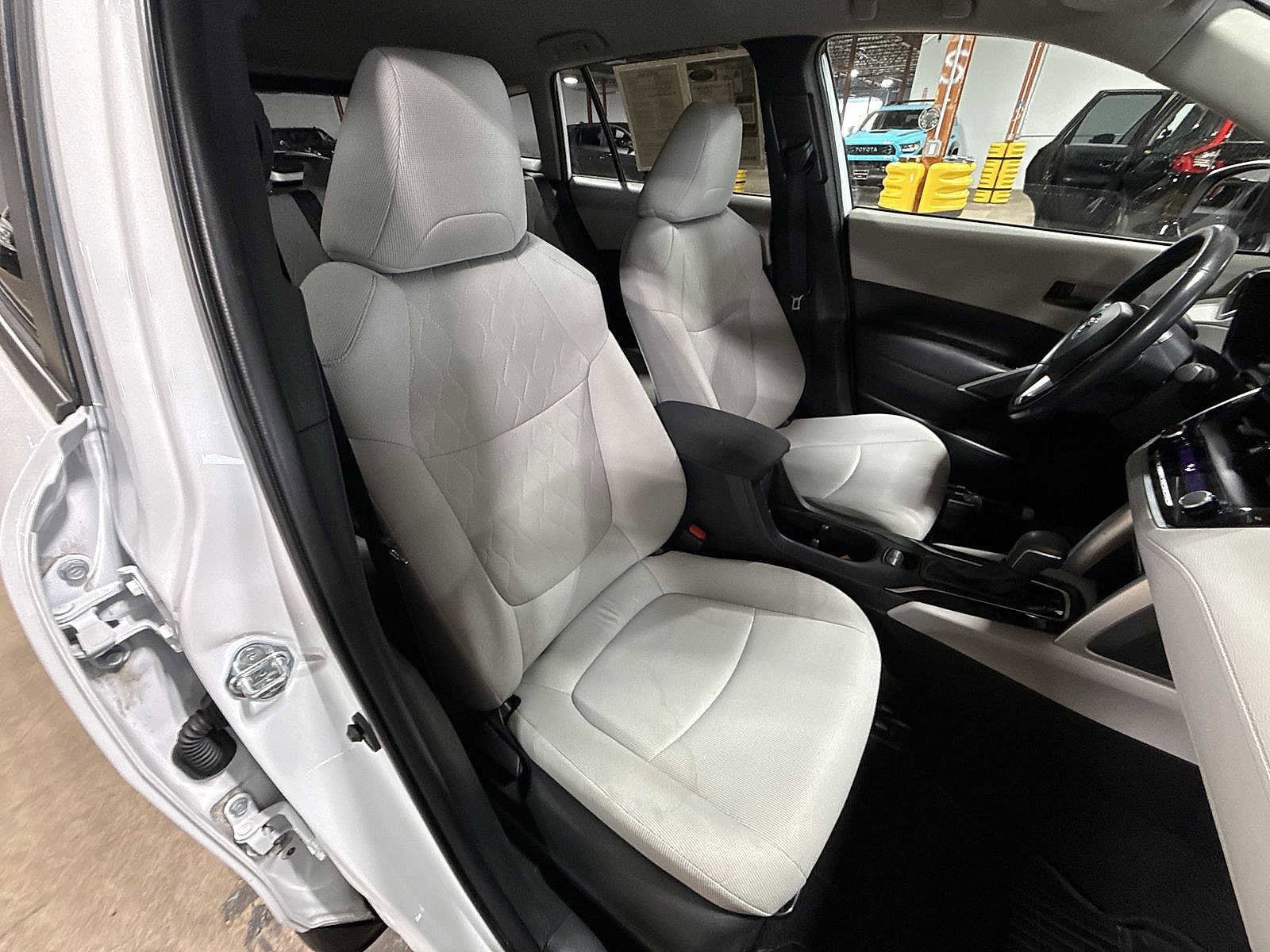 Thumbnail: 2023 Toyota Corolla Cross - 16