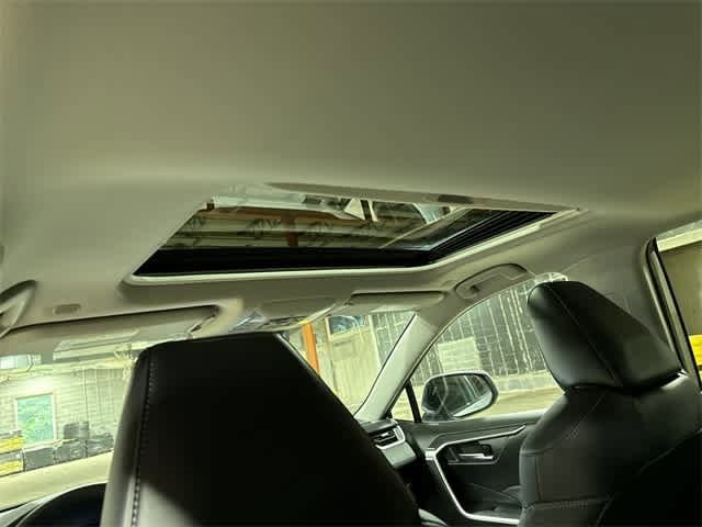 Thumbnail: 2023 Toyota RAV4 - 24