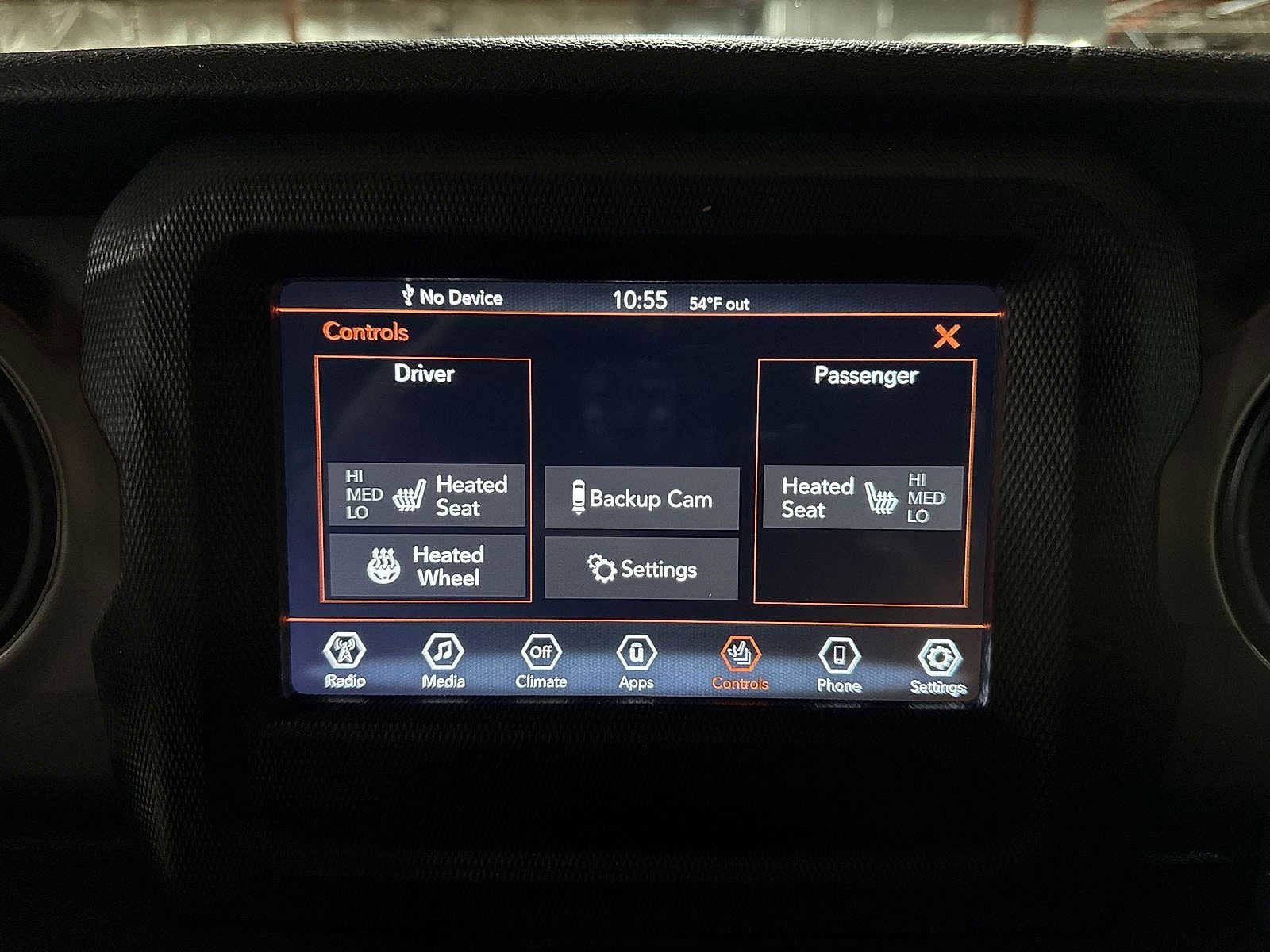 Thumbnail: 2021 Jeep Wrangler - 29