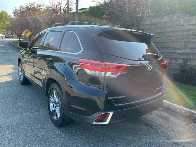 Thumbnail: 2018 Toyota Highlander - 6