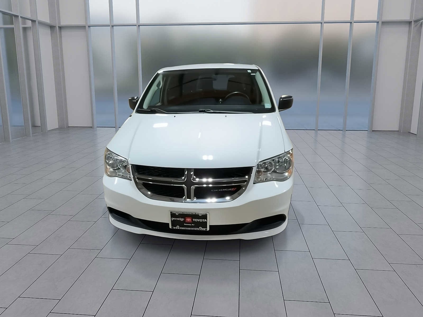 Thumbnail: 2019 Dodge Grand Caravan - 3