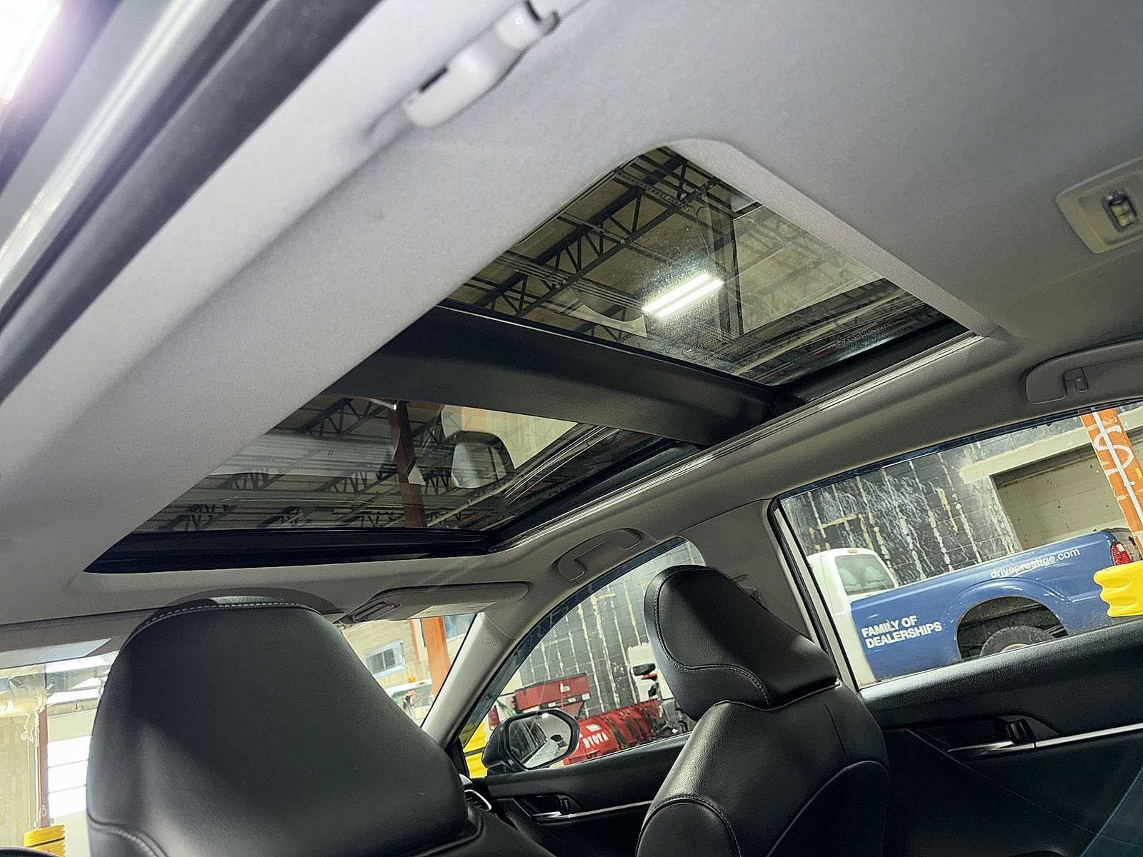 Thumbnail: 2022 Toyota Camry - 24