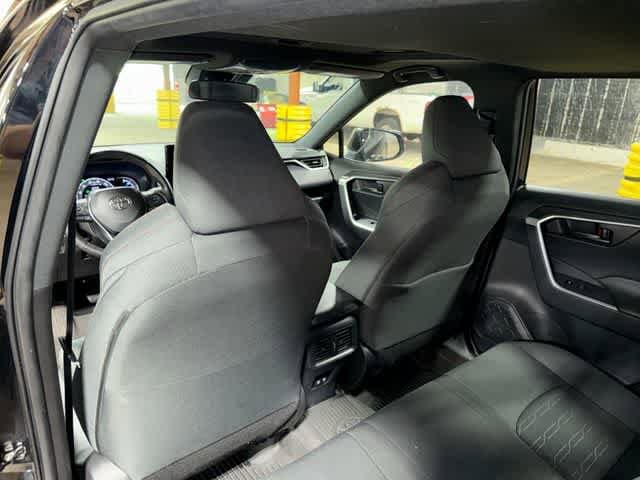 Thumbnail: 2021 Toyota RAV4 - 28